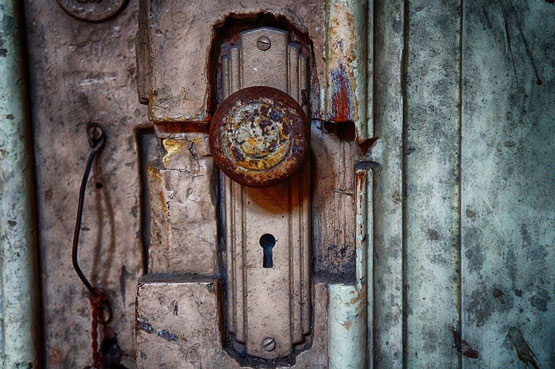 Rusty door lock and door knob